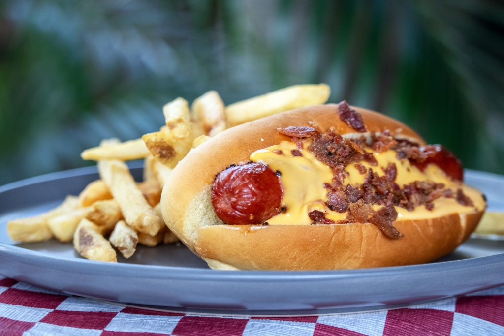 Cheesy bacon hotdog (1)